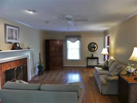 5 Chartwell Ct, Durham, NC 27703 photo 4
