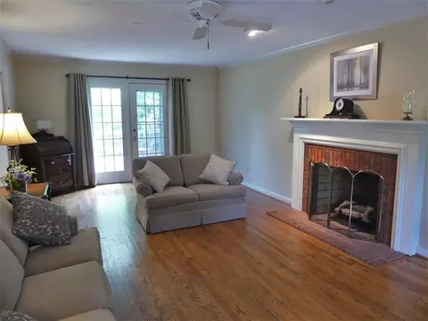 5 Chartwell Ct, Durham, NC 27703 photo 3