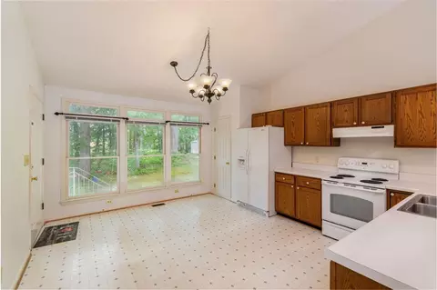 1603 Dogwood Ct, Stem, NC 27581 photo 9