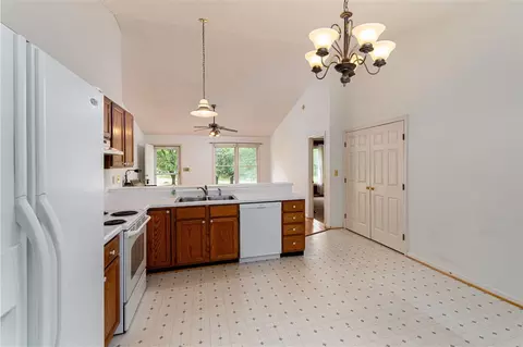 1603 Dogwood Ct, Stem, NC 27581 photo 11