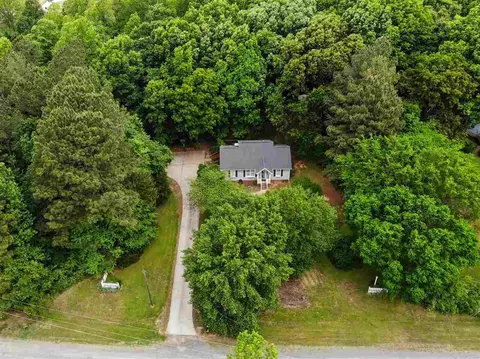1603 Dogwood Ct, Stem, NC 27581 photo 4