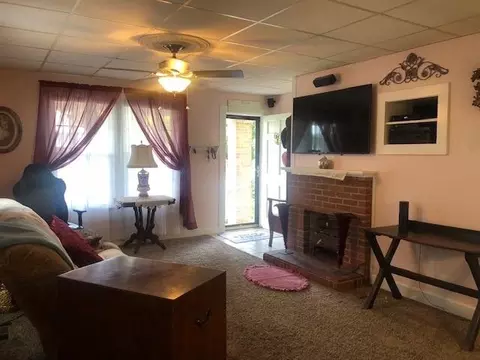 303 E F St, Erwin, NC 28339 photo 6