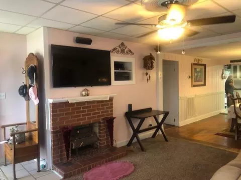 303 E F St, Erwin, NC 28339 photo 5