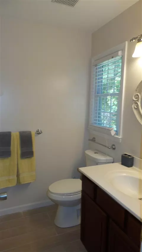 3007 Cathy Dr, Durham, NC 27703 photo 9