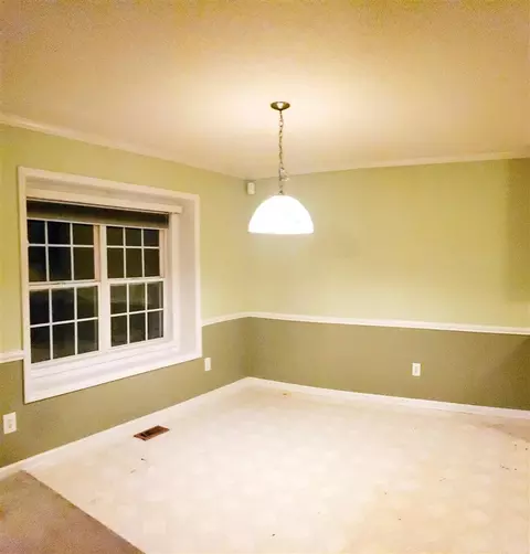 133 Lansing Dr, Benson, NC 27504 photo 2