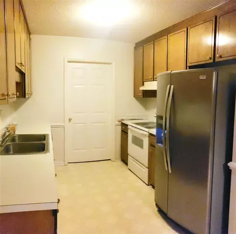 133 Lansing Dr, Benson, NC 27504 photo 3