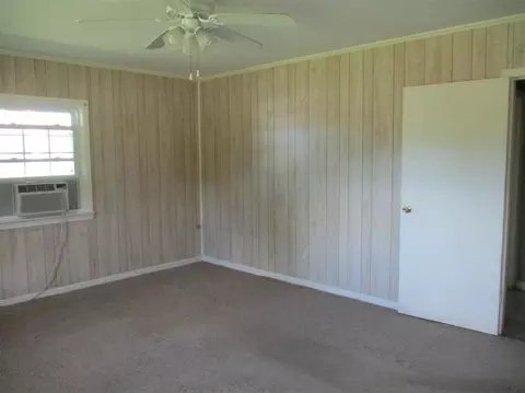 111 E Fayetteville St, Micro, NC 27555 photo 9