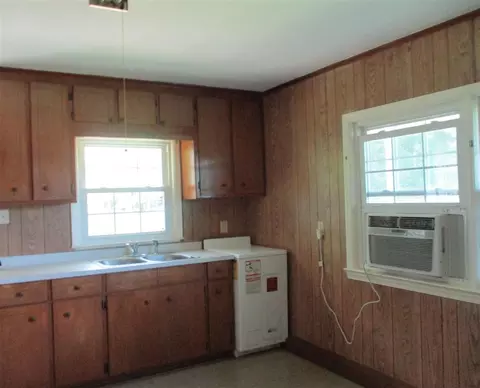111 E Fayetteville St, Micro, NC 27555 photo 5