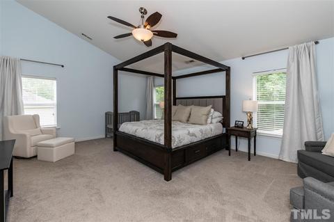 508 Ashburn Ln, Durham, NC 27703 photo 17