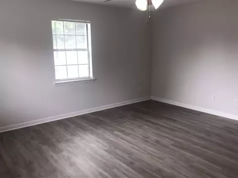 2523 Dearborn Dr, Durham, NC 27704 photo 5