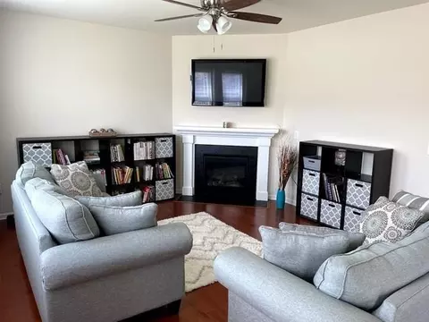 109 Peninsula Ct, Durham, NC 27703 photo 6