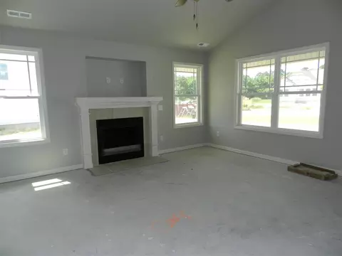 107 Monaghan Ct, Selma, NC 27576 photo 3