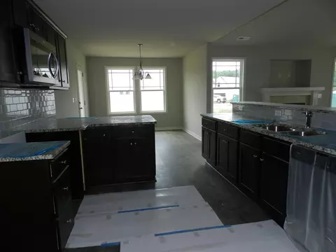 107 Monaghan Ct, Selma, NC 27576 photo 6