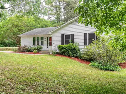 201 Coachman Dr, Garner, NC 27529 photo 2