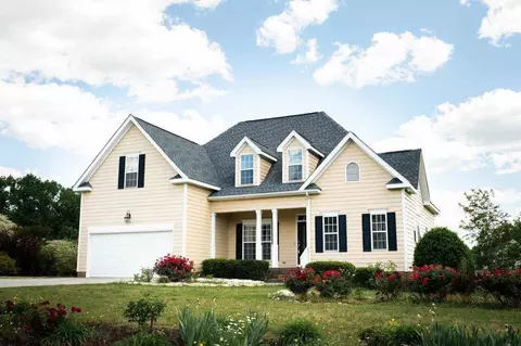 1621 Kendall Hill Rd, Willow Spring, NC 27592 photo 1