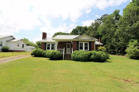 255 Sunset Dr, Robbins, NC 27325 photo 2