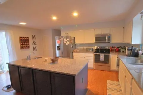 2015 Redding Ln, Durham, NC 27712 photo 5