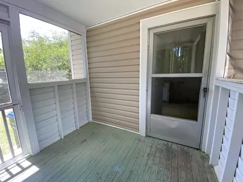 212 N 3rd St, Smithfield, NC 27577 photo 7