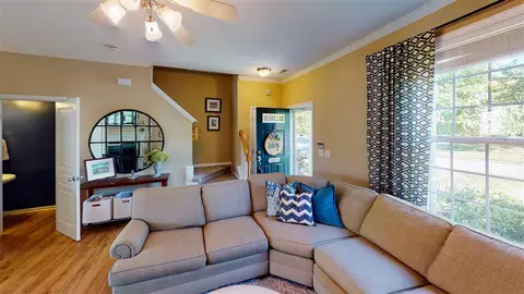 10 Cranbrook Ct, Durham, NC 27713 photo 2