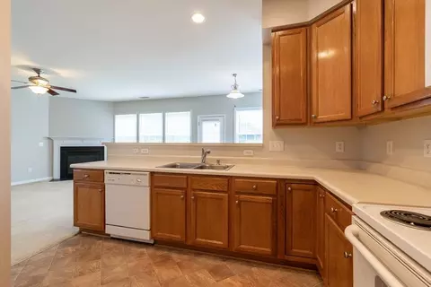 2106 Cedar Grove Dr, Durham, NC 27703 photo 5