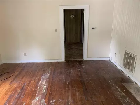 2407 Ashe St, Durham, NC 27703 photo 3