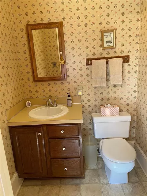607 E Spring St, Oxford, NC 27565 photo 18