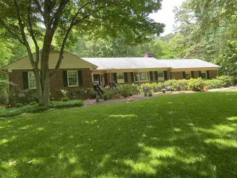 607 E Spring St, Oxford, NC 27565 photo 1