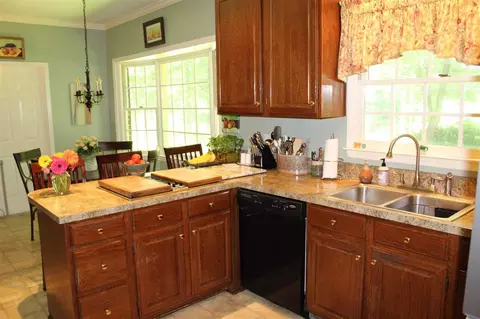 607 E Spring St, Oxford, NC 27565 photo 15