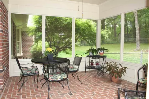 607 E Spring St, Oxford, NC 27565 photo 6