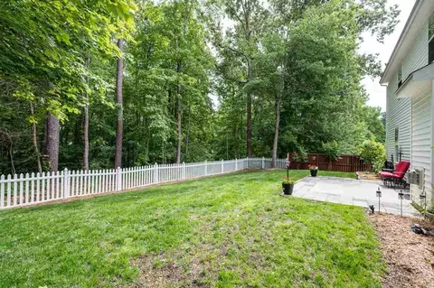 12412 Tetons Ct, Durham, NC 27703 photo 3