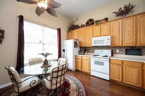 12412 Tetons Ct, Durham, NC 27703 photo 5