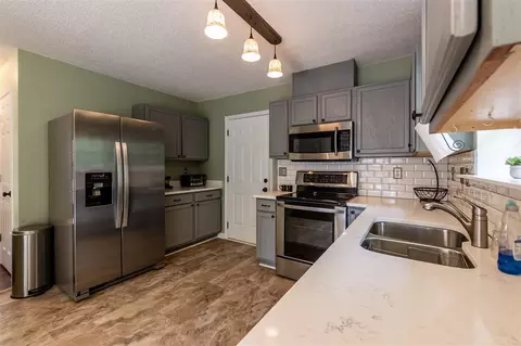 8 Epping Ct, Durham, NC 27703 photo 8