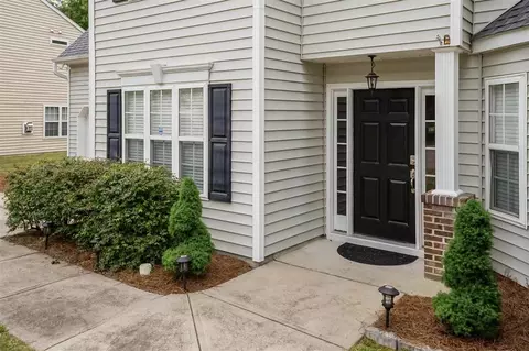 8 Epping Ct, Durham, NC 27703 photo 2