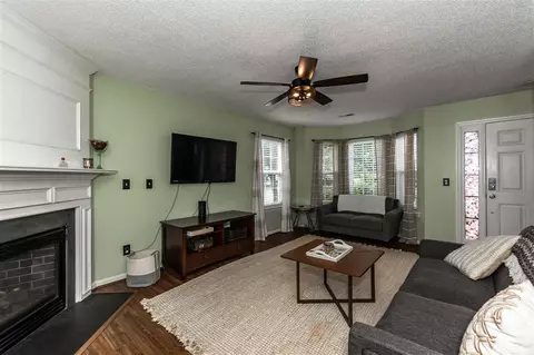 8 Epping Ct, Durham, NC 27703 photo 6