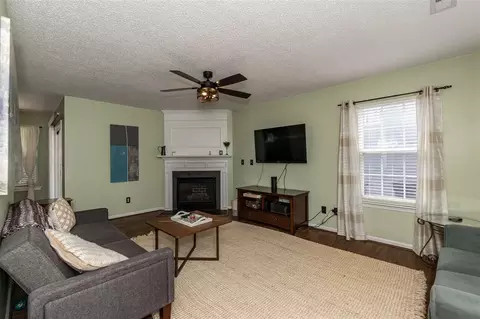 8 Epping Ct, Durham, NC 27703 photo 5