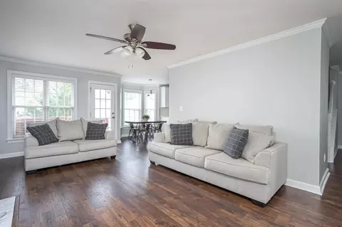 8908 Castleton Ln, Raleigh, NC 27615 photo 9