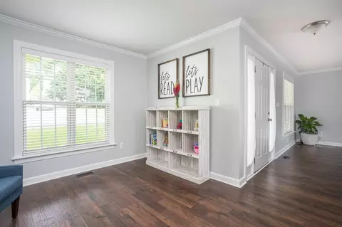 8908 Castleton Ln, Raleigh, NC 27615 photo 6