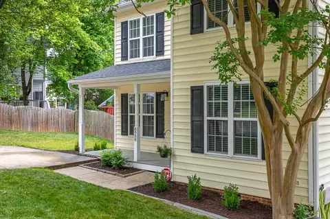 8908 Castleton Ln, Raleigh, NC 27615 photo 3