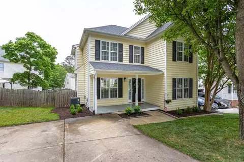 8908 Castleton Ln, Raleigh, NC 27615 photo 4