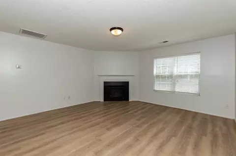 3009 Skybrook Ln, Durham, NC 27703 photo 3