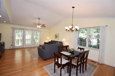 2416 Mapleton Ln, Raleigh, NC 27613 photo 8
