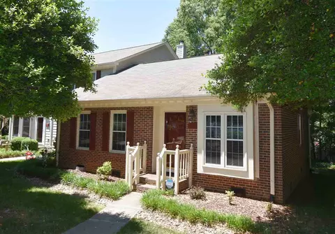 2416 Mapleton Ln, Raleigh, NC 27613 photo 1