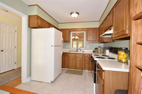 2416 Mapleton Ln, Raleigh, NC 27613 photo 5