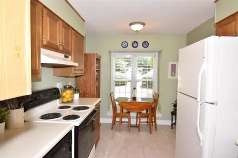 2416 Mapleton Ln, Raleigh, NC 27613 photo 6