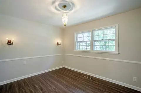 137 Chateau Rd, Durham, NC 27704 photo 8