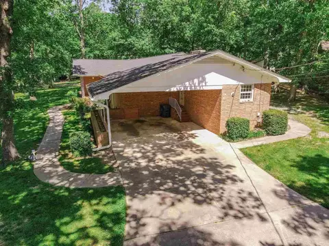 137 Chateau Rd, Durham, NC 27704 photo 4