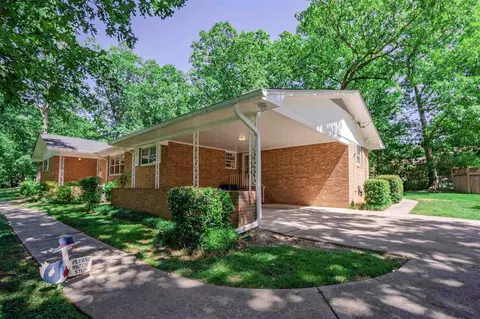 137 Chateau Rd, Durham, NC 27704 photo 3