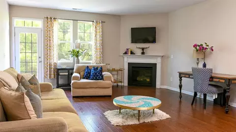716 Sidepark St, Durham, NC 27703 photo 3