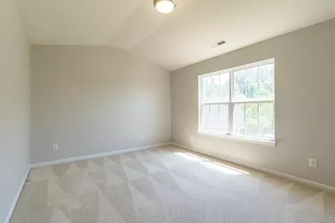 19 Hidden Meadow Ct, Durham, NC 27704 photo 17