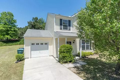 19 Hidden Meadow Ct, Durham, NC 27704 photo 2